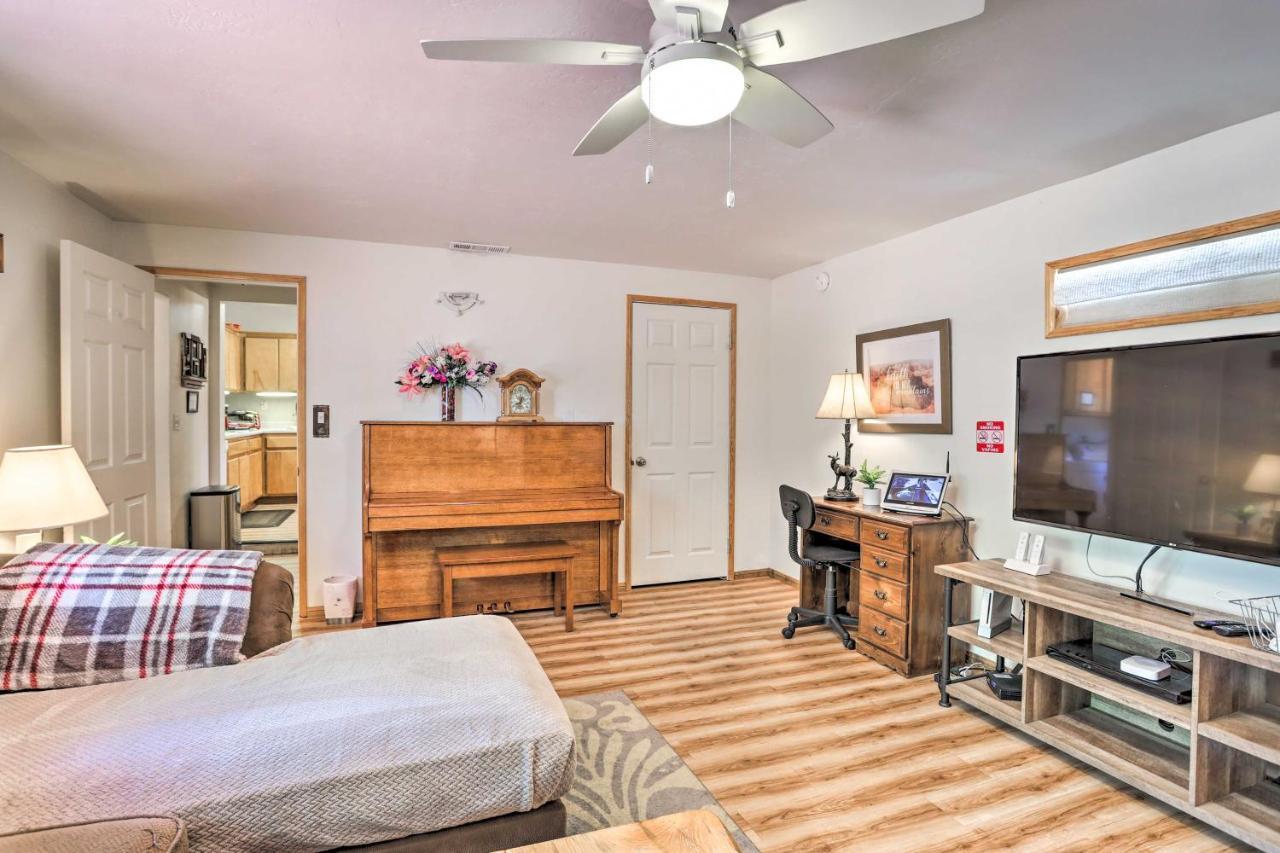 Big Bear Cabin With Deck And Hot Tub, Near Resorts! ビッグ・ベアー・レイク エクステリア 写真