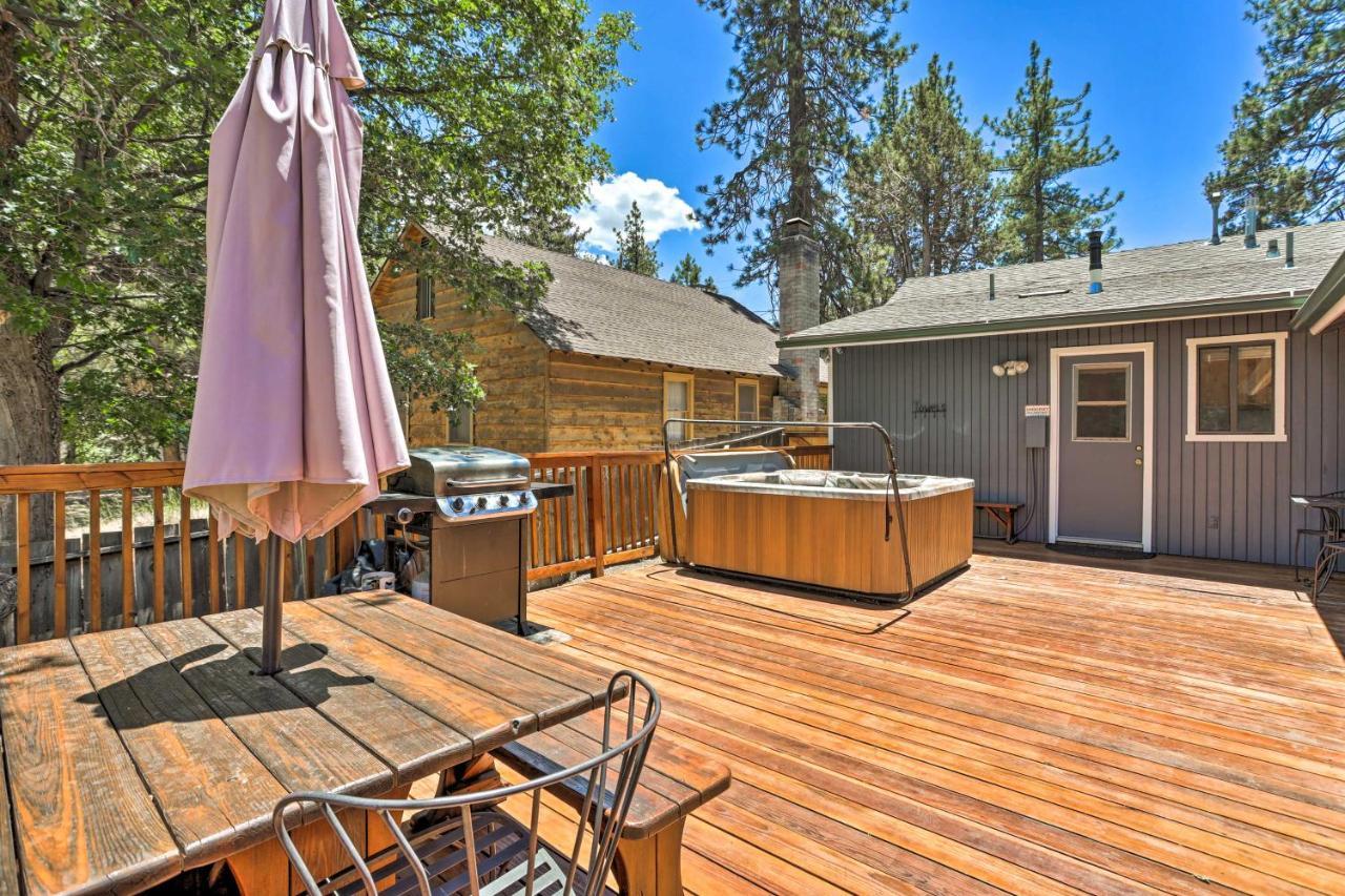 Big Bear Cabin With Deck And Hot Tub, Near Resorts! ビッグ・ベアー・レイク エクステリア 写真